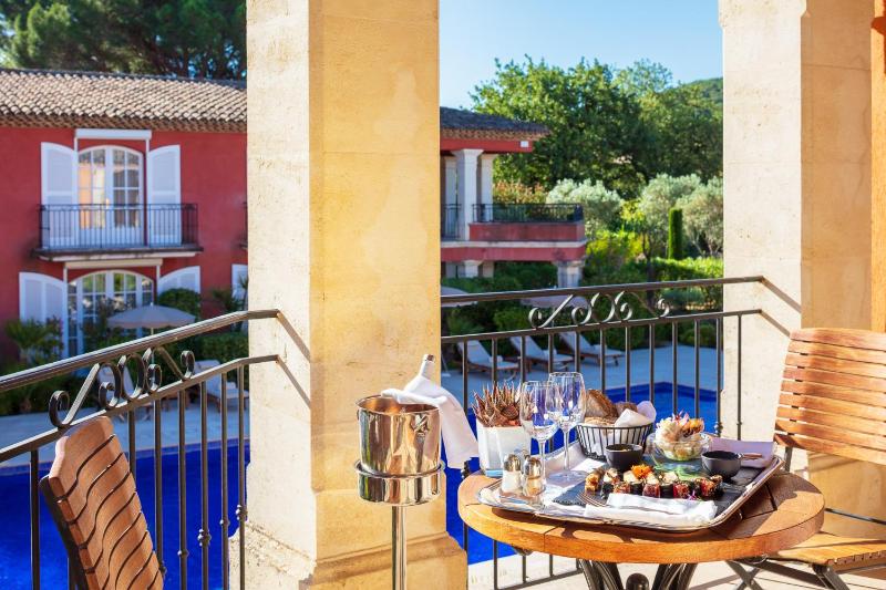 Topaze Suite with Balcony image 3