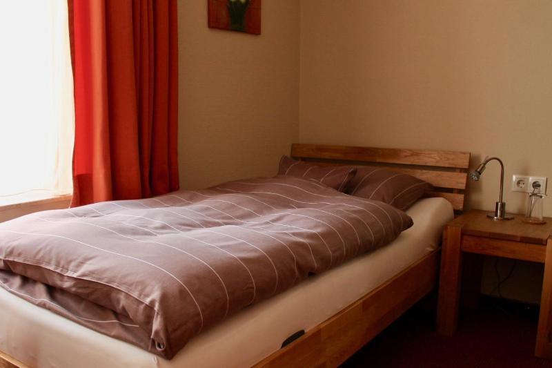 Single Room image 3