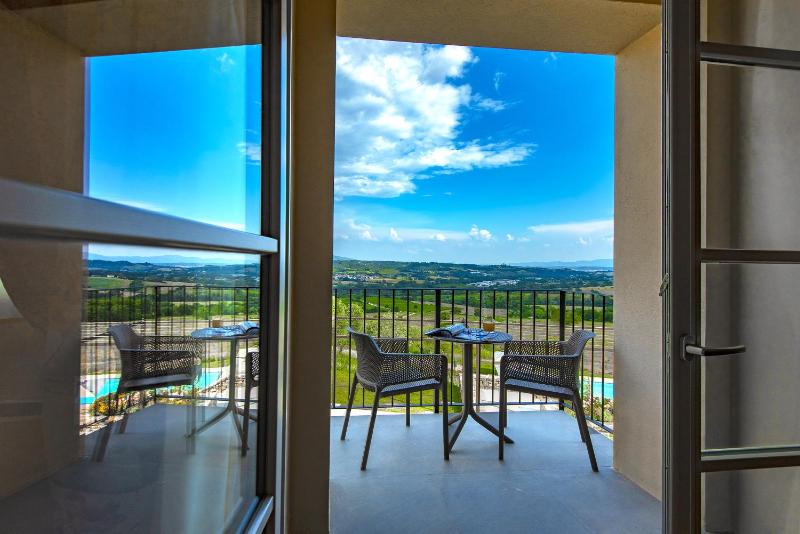 Suite with Terrace image 4