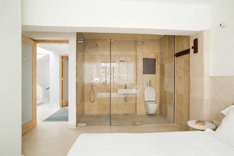 City Centre Rooms - image 10
