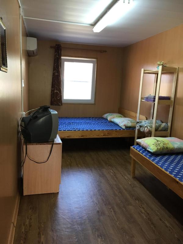 Comfort Triple Room with Shower image 3