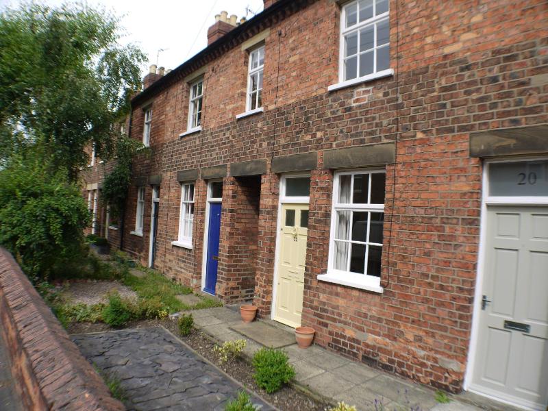 Two-Bedroom Cottage image 3