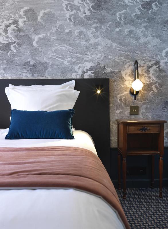 Comfort Double or Twin Room with Lake view image 3