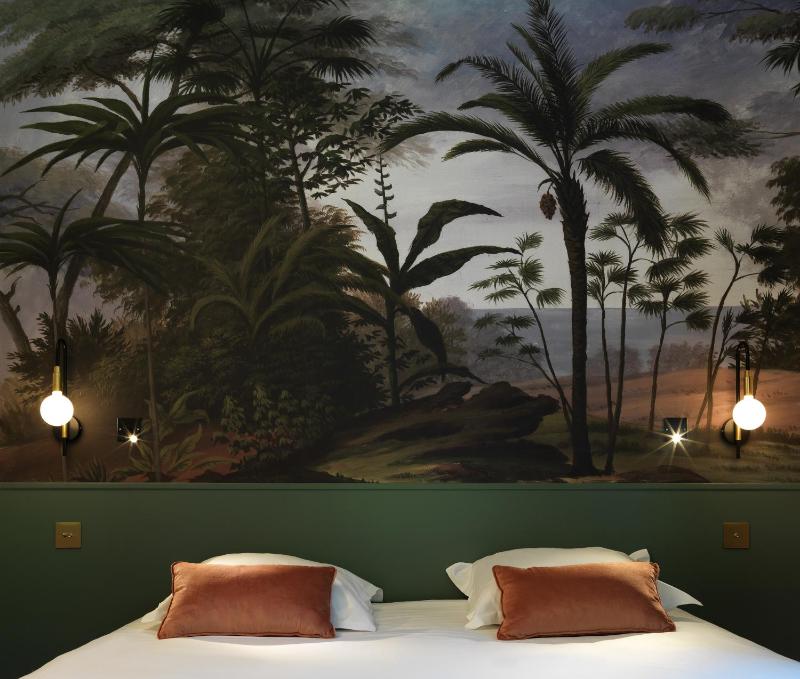 Comfort Double Room with Forest View image 2