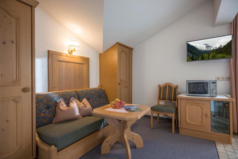 Two-Bedroom Apartment image 3
