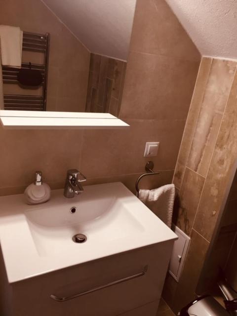 Vila Nona Apartment - image 17