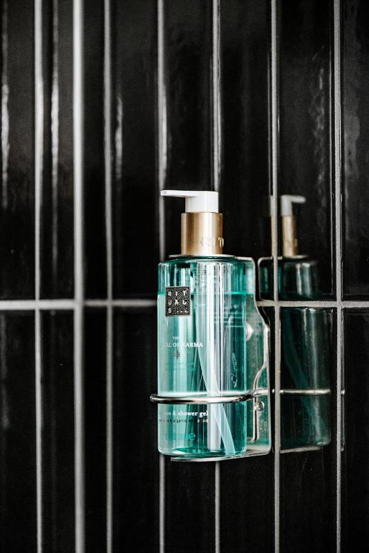 Suite with Sofa Bed image 3