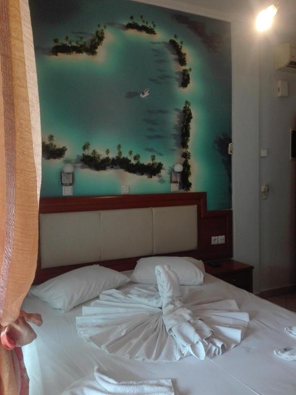 One-Bedroom Apartment image 1