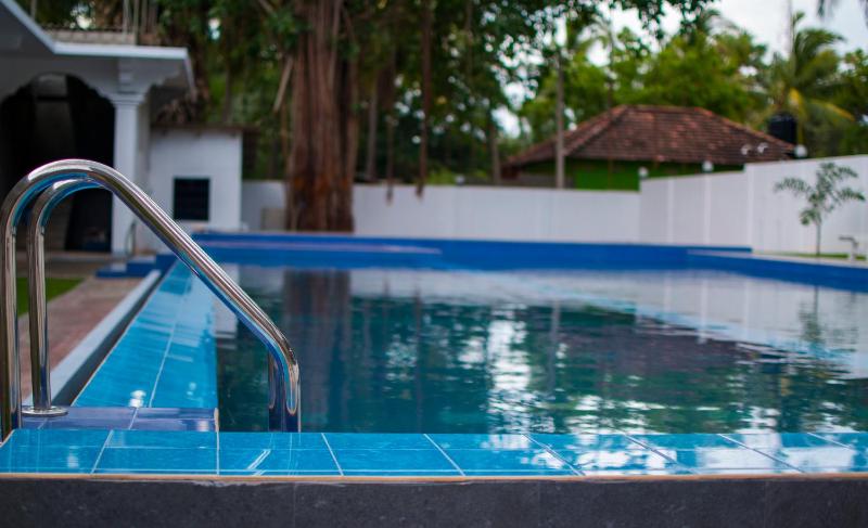 MRD Beach Hotel - image 35