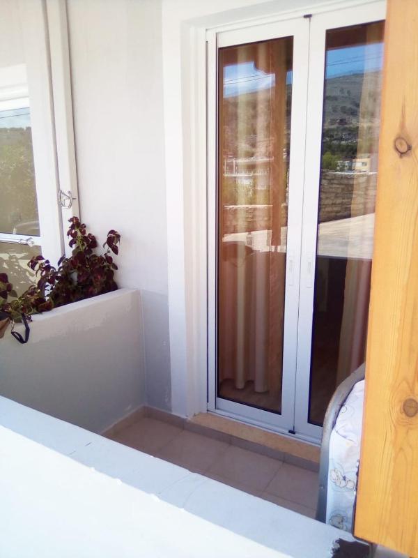 Apartment with Garden View image 3