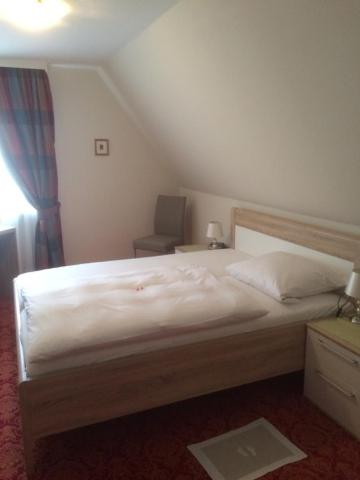 Standard Double Room image 1