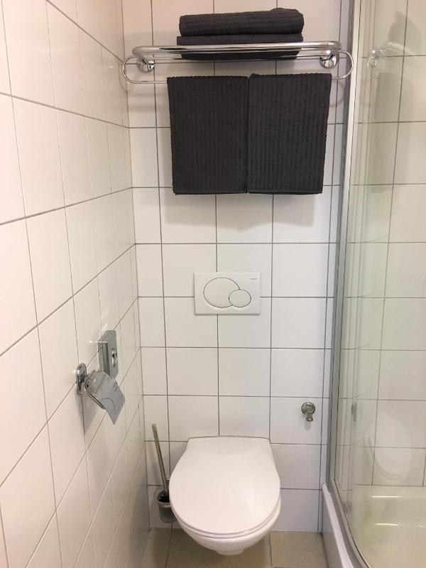 Triple Room - Accessible from the Public Area image 2