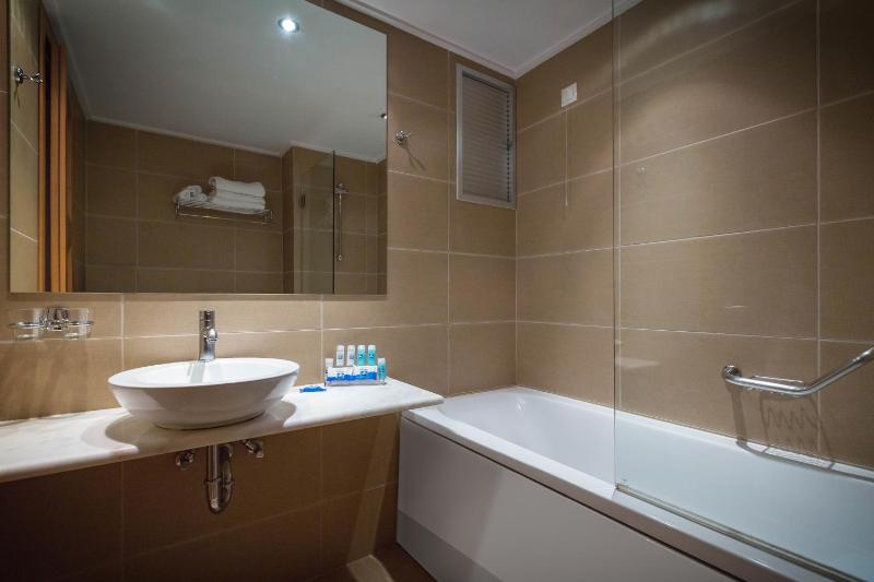 Superior Double Room image 3