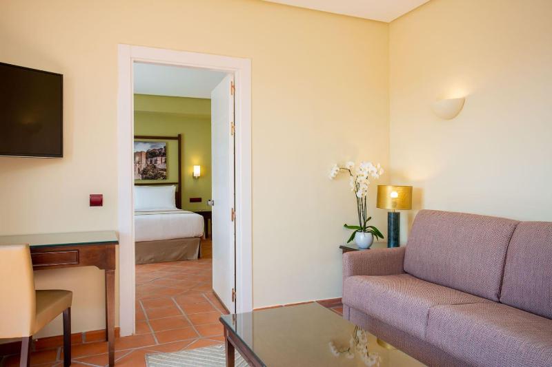 Junior Suite image 2