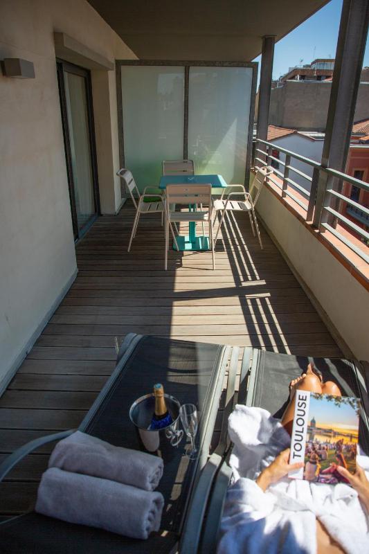 Duplex Apartment One Bedroom  image 2