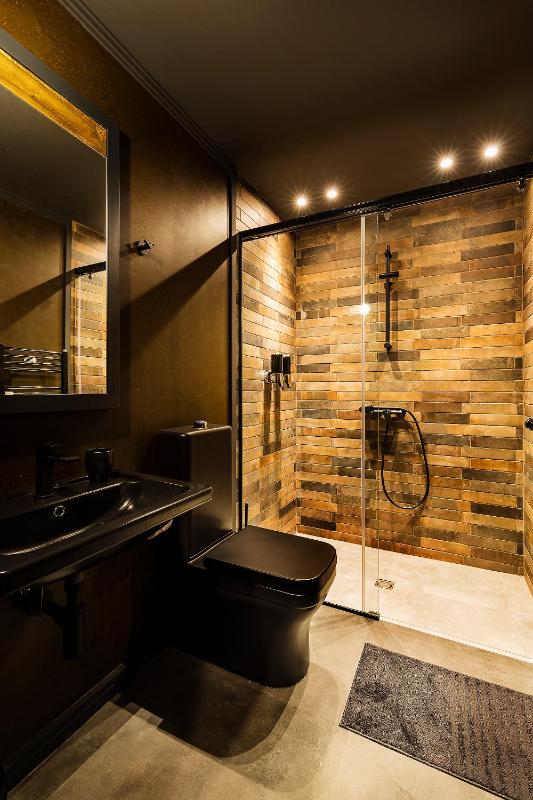 5 Vintage Guest House - image 11