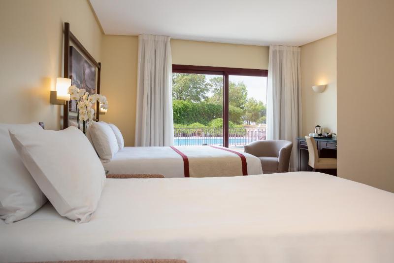 Triple Room image 4