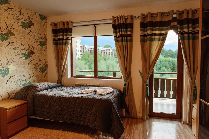 Three-Bedroom Apartment image 3