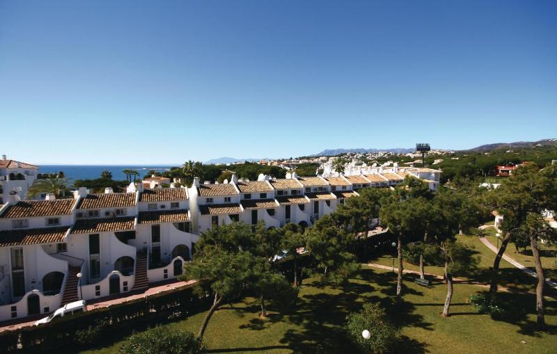 Beautiful Apartment In Calahonda - image 16