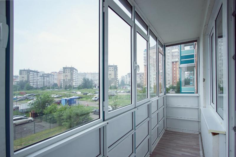 One-Bedroom Apartment image 2
