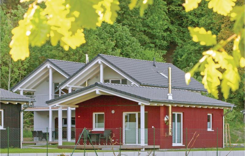 Two-Bedroom Holiday Home image 1