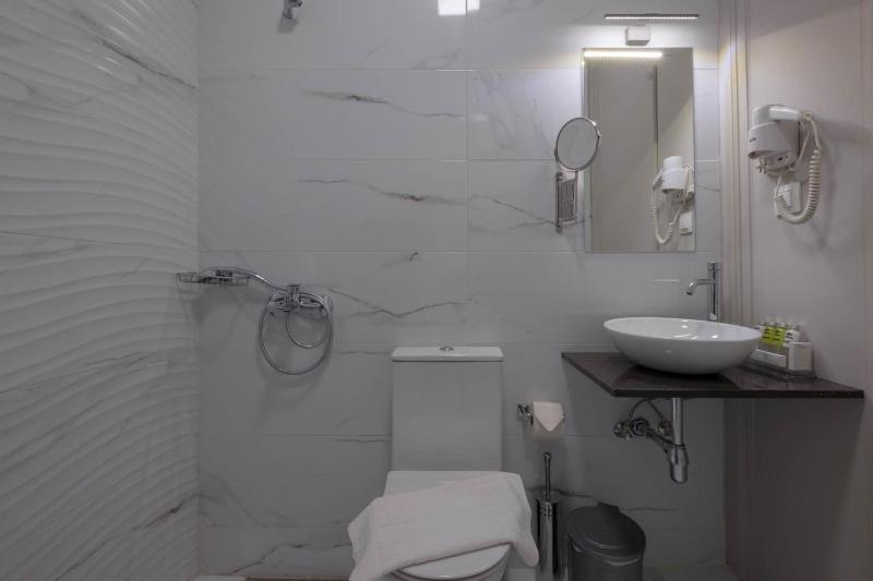 Junior Suite image 3