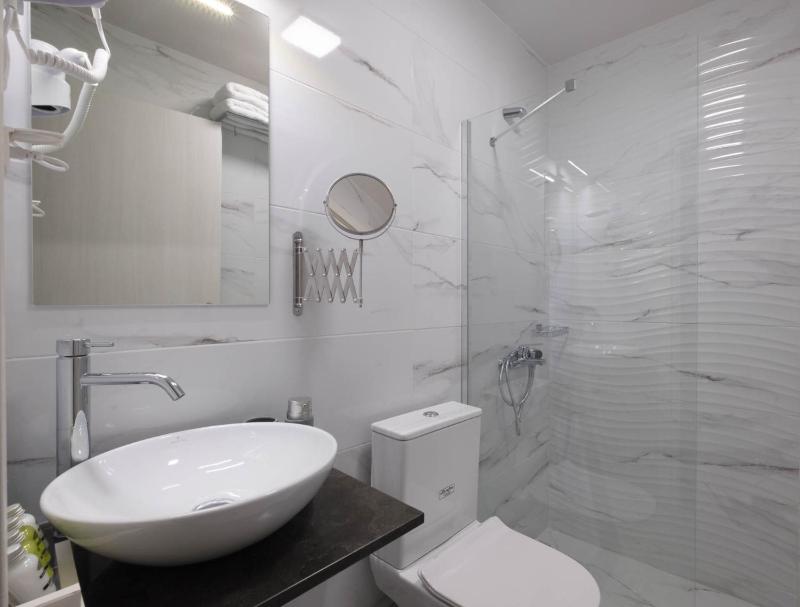 Superior Double Room image 2