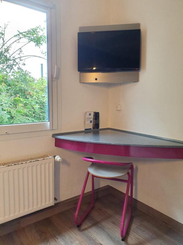 Double Room image 3