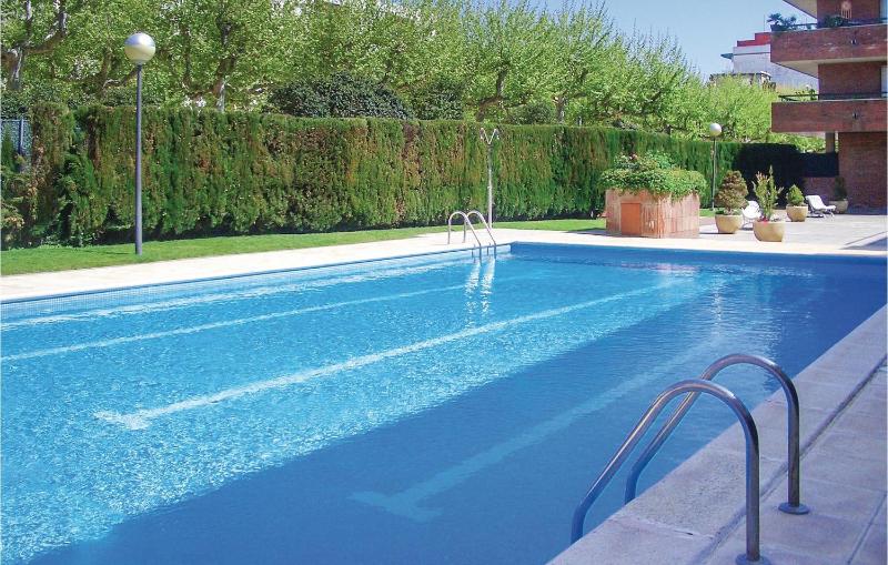 Four-Bedroom Apartment image 1