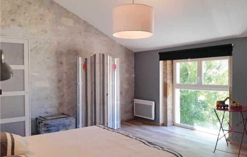 Pet Friendly Home In Narbonne With Sauna - image 15