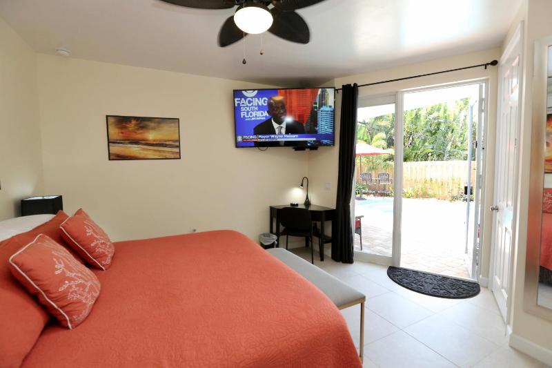 Fantasy Island Inn Caters to Men - image 14