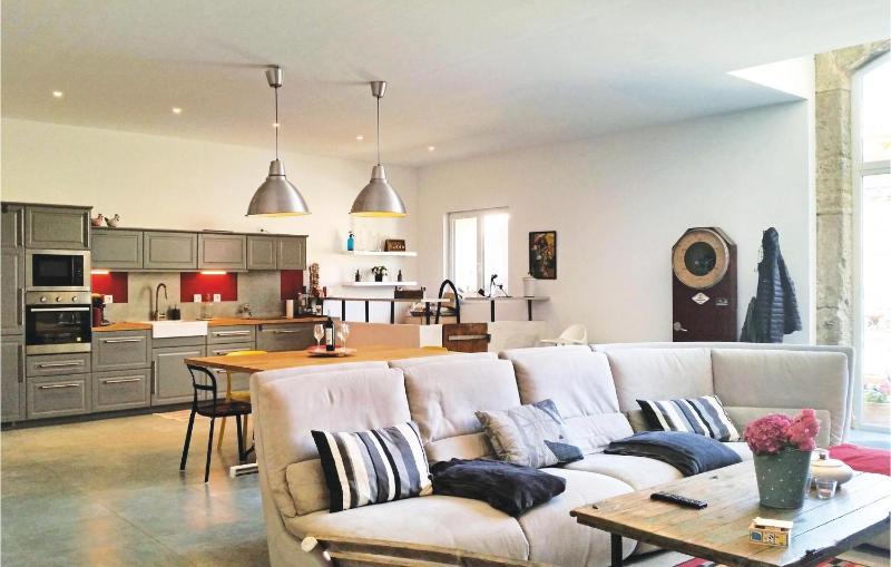 Pet Friendly Home In Narbonne With Sauna - image 4