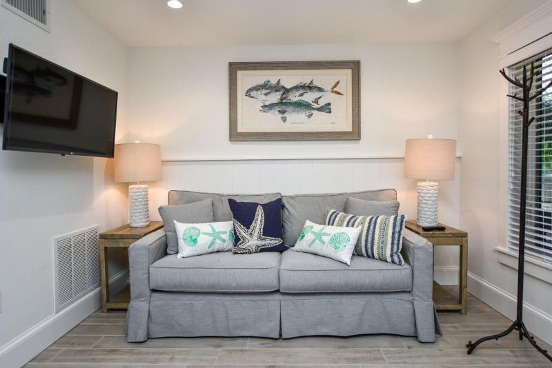 1 Bedroom King Suite image 1