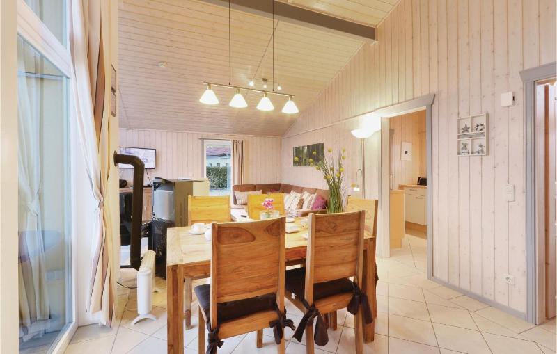 Nice Home In Rechlin With Sauna - image 6