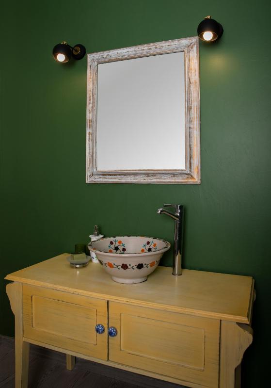 Deluxe Suite image 2