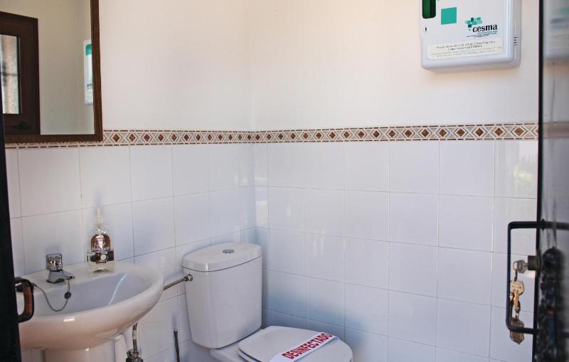One-Bedroom Holiday Home image 3