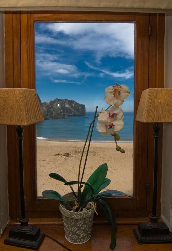 Double or Twin Room with Sea View image 1