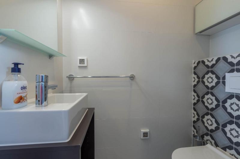 Apartment with Sea View image 3