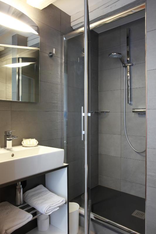 Superior Executive Room image 3