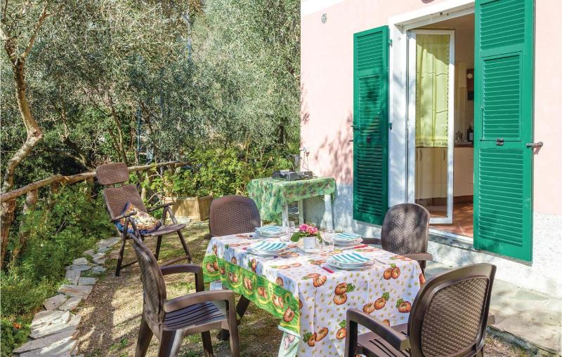 One-Bedroom Holiday Home image 1