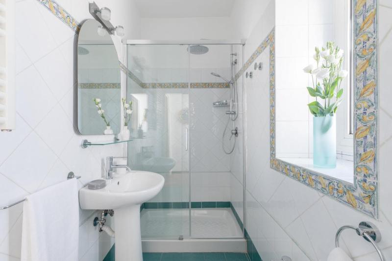 One-Bedroom Apartment image 4