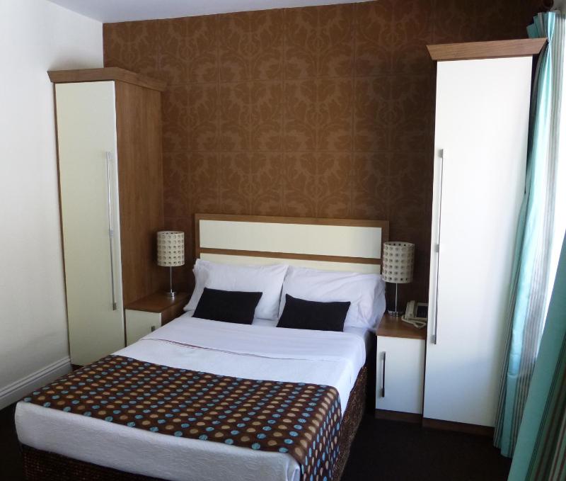 Double or Twin Room image 1