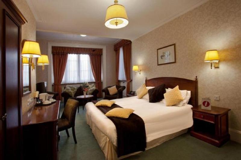 Deluxe Double Room image 1
