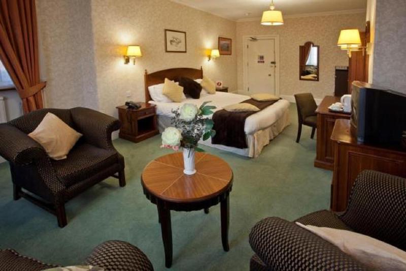 Deluxe Double Room image 3