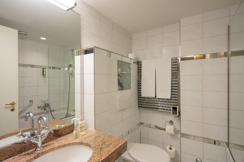 Double Room with Bath image 3