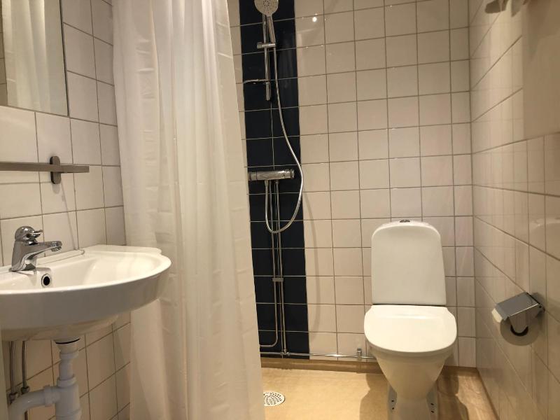 Small Double Room image 1