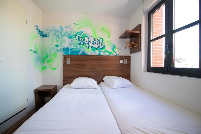 Standard Double or Twin Room image 1