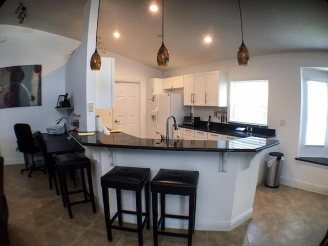 Three-Bedroom House image 2