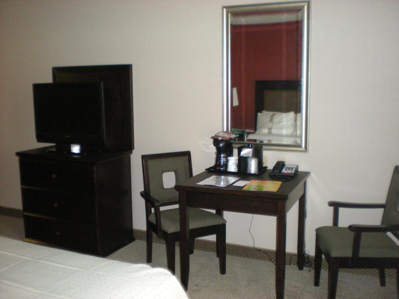 Executive King Suite image 4
