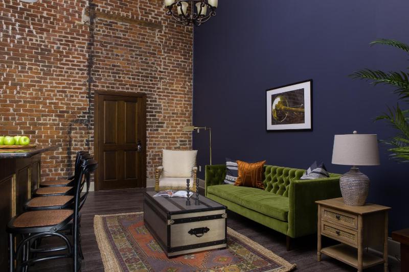 One-Bedroom Suite image 1